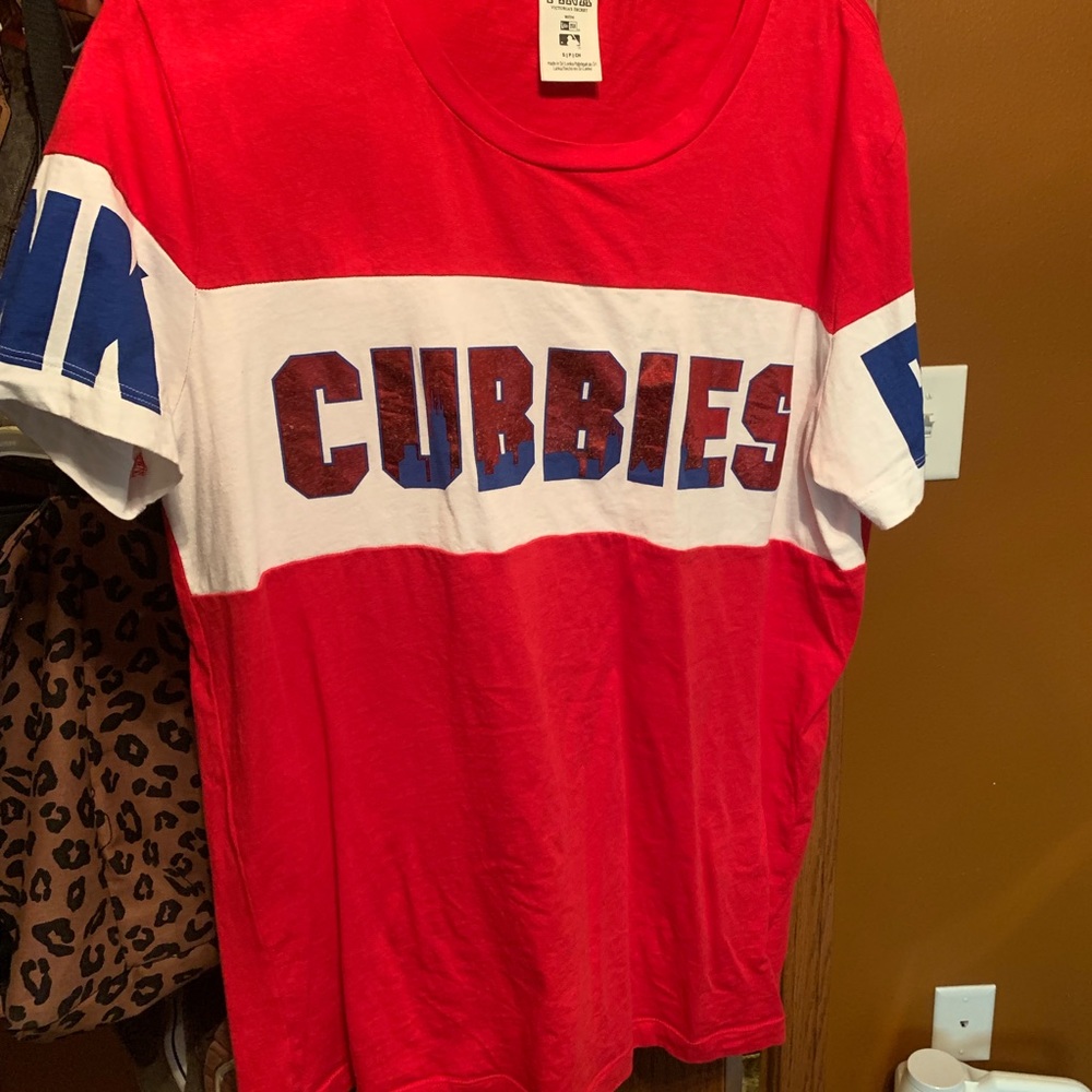 VS Pink Cubs shirt